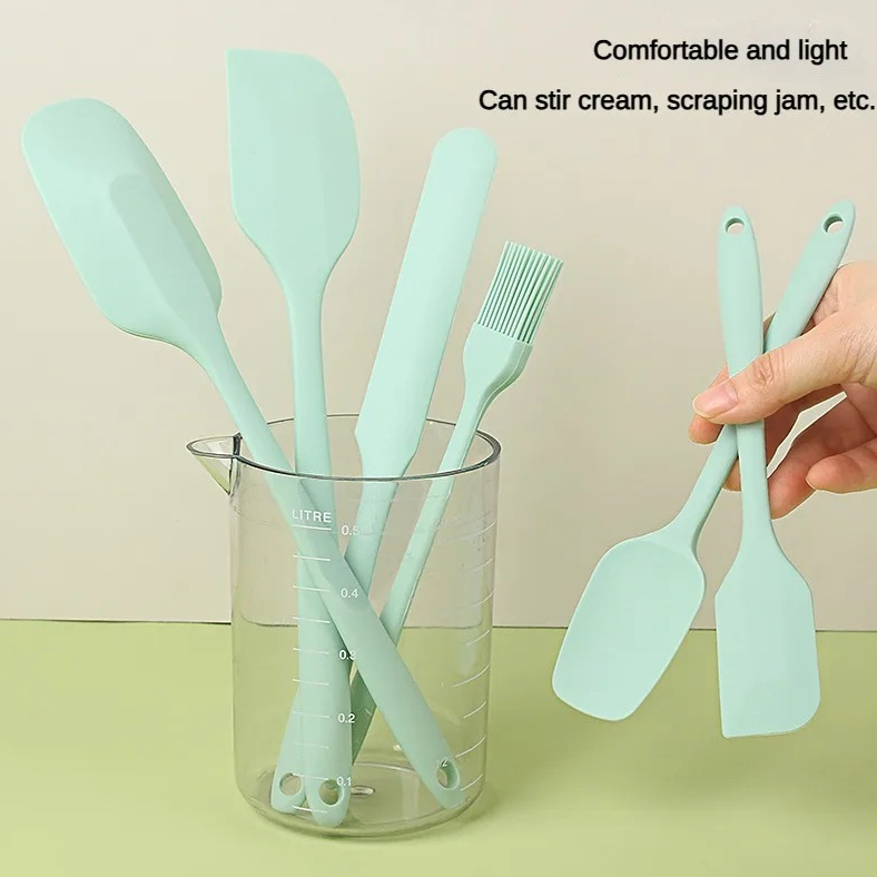 Kitchen Baking Brush - 6点のかわいいキッチンツールセット シリコン製スパチュラセット 製菓用ケーキフロスティングキット ブラシ付き ノンスティックスクレーパー クリームスプレッダー