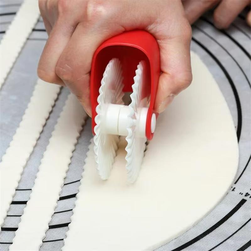 Kitchen Baking Decor - キッチン用ピザペストリーラティスカッター、ペストリーパイデコレーションカッター、プラスチックホイールローラーベーキングカッターツール